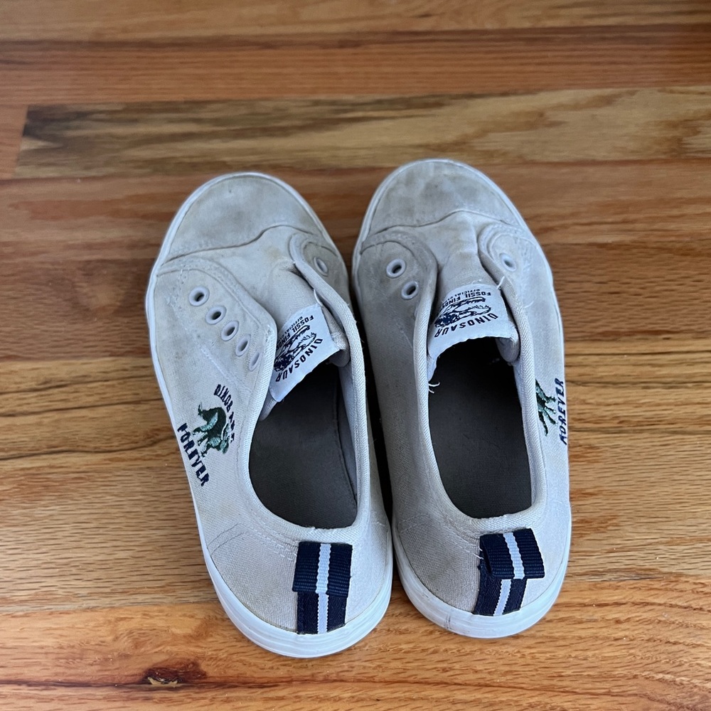 H&M small boy lace free shoes. Size 1
